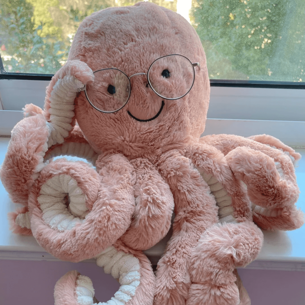 Plush Toys: Unlocking Creativity and Spreading Warmth